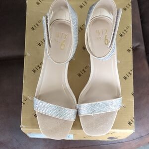 Mix No. 6 Women's Silver and Tan Sandals